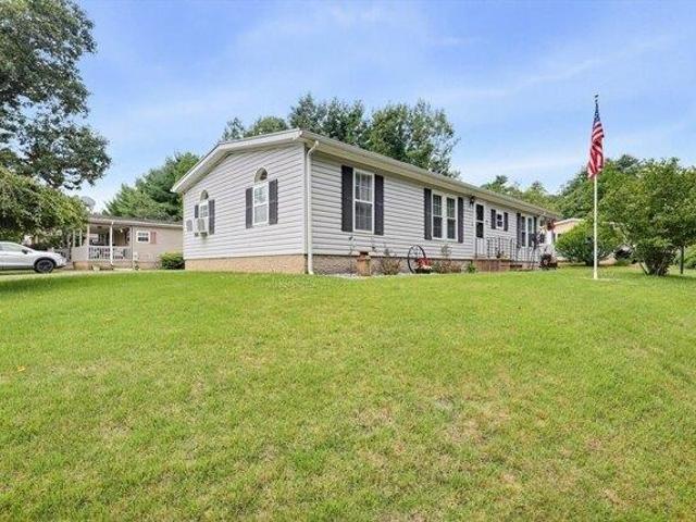 House for sale in Brookfield, Massachusetts
