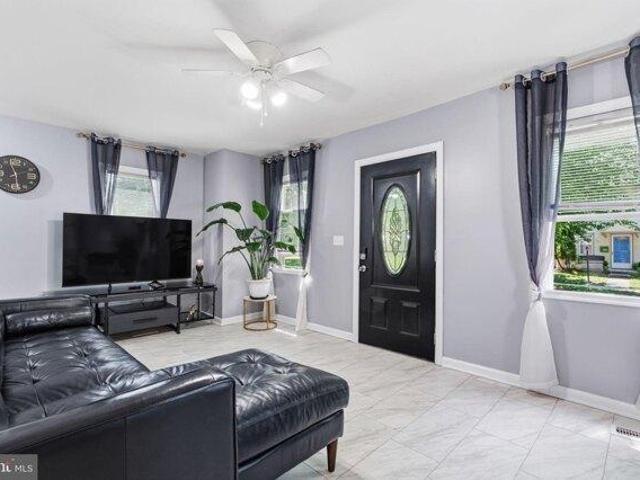 House for sale in Commerce, New Jersey