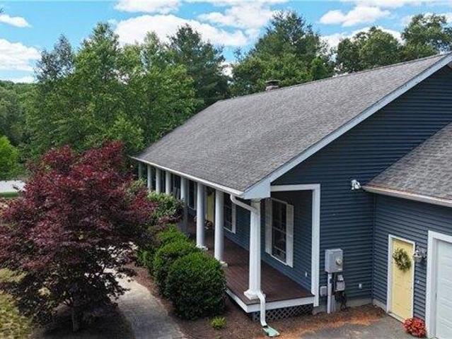 House for sale in Brooklyn, Connecticut