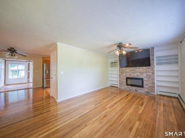 House for sale in Brooklyn, Connecticut