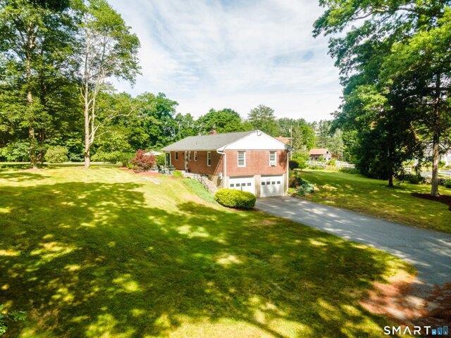 House for sale in Brooklyn, Connecticut