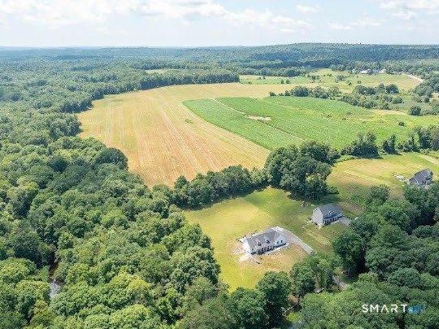 House for sale in Brooklyn, Connecticut