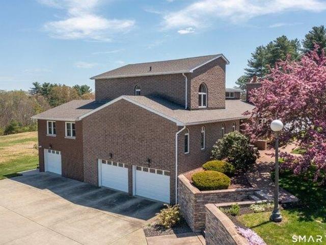 House for sale in Brooklyn, Connecticut