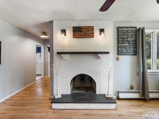 House for sale in Brooklyn, Connecticut