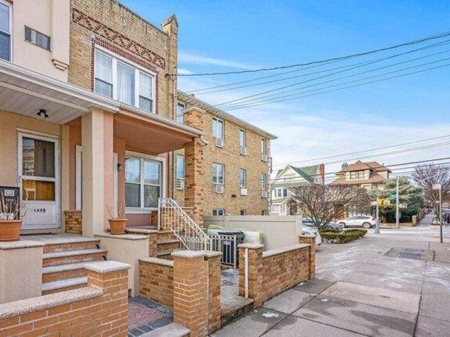 House for sale in Arverne, New York