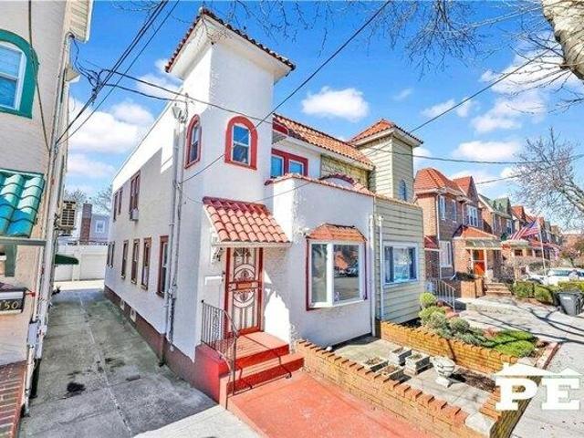 House for sale in Arverne, New York