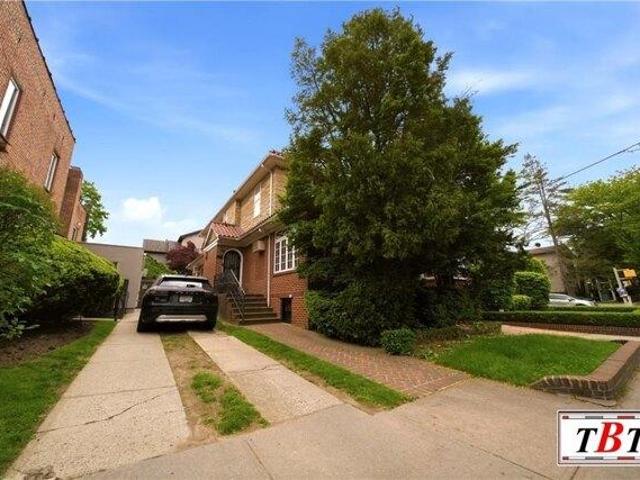 House for sale in Arverne, New York