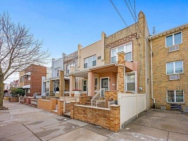House for sale in Arverne, New York