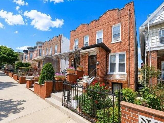House for sale in Arverne, New York