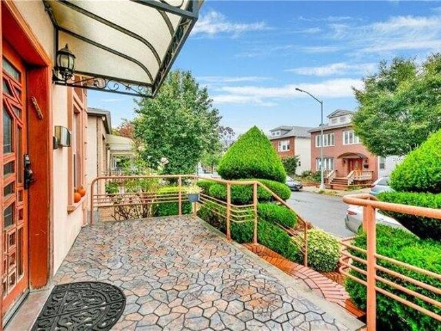 House for sale in Arverne, New York