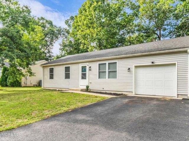 House for sale in Browns Mills, New Jersey