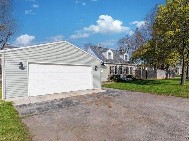 House for sale in Tonawanda, New York