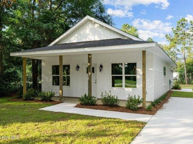 House for sale in Burgaw, North Carolina