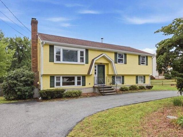 House for sale in Burlington, Middlesex County