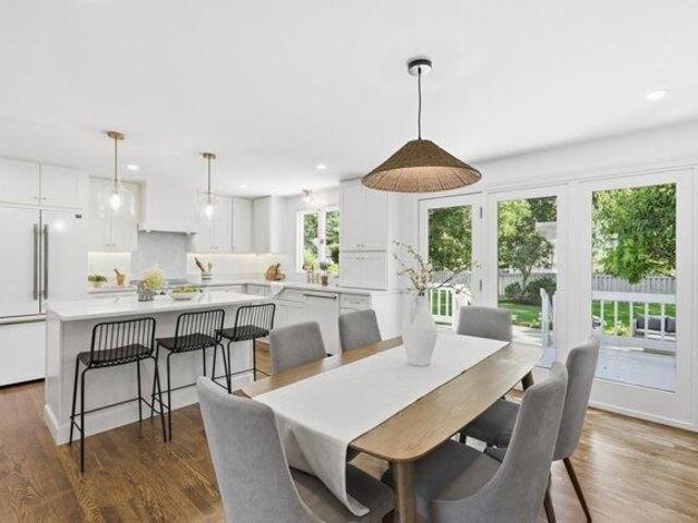House for sale in Burlington, Middlesex County