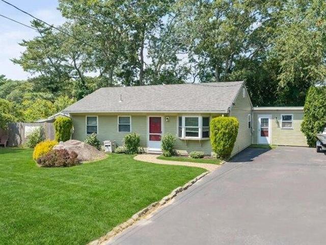 House for sale in Cataumet, Massachusetts