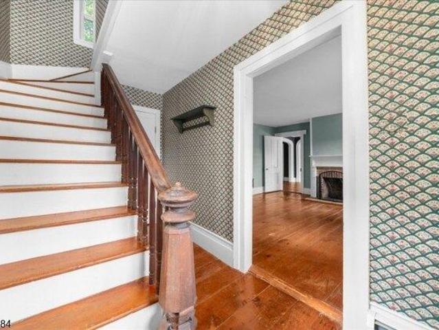 House for sale in Califon, New Jersey
