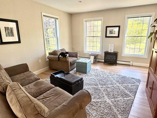 House for sale in Jeffersonville, Cambridge