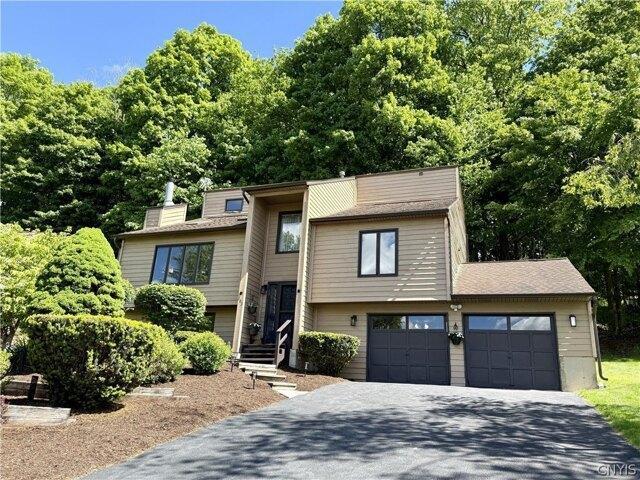 House for sale in Camillus, New York