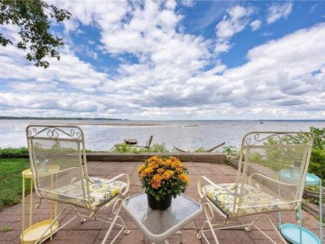 House for sale in Oneida, New York