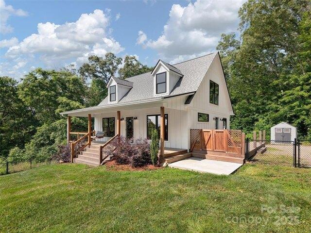 House for sale in Candler