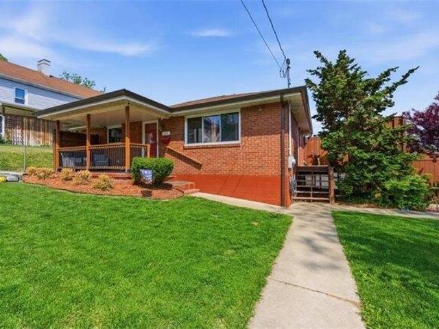 House for sale in Canonsburg, Pennsylvania