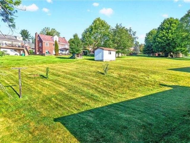 House for sale in Strabane, Pennsylvania