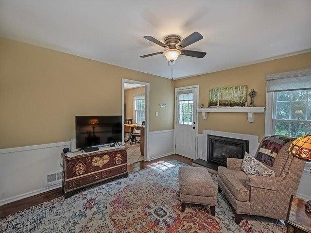 House for sale in Venetia, Pennsylvania