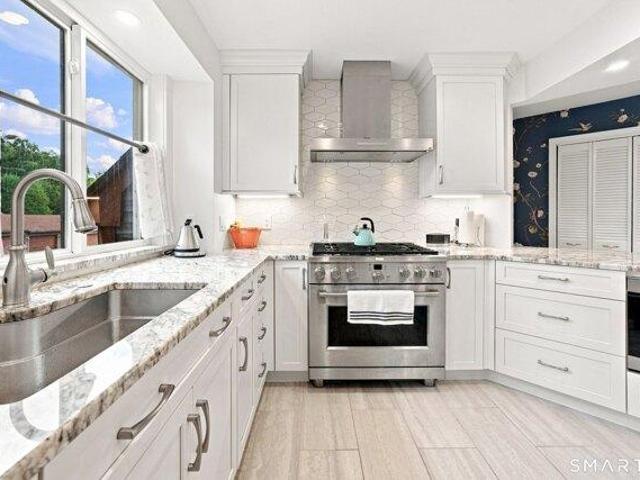 House for sale in Canton, Capitol Planning Region