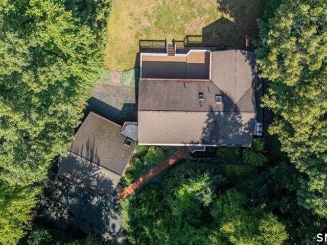 House for sale in Canton, Connecticut