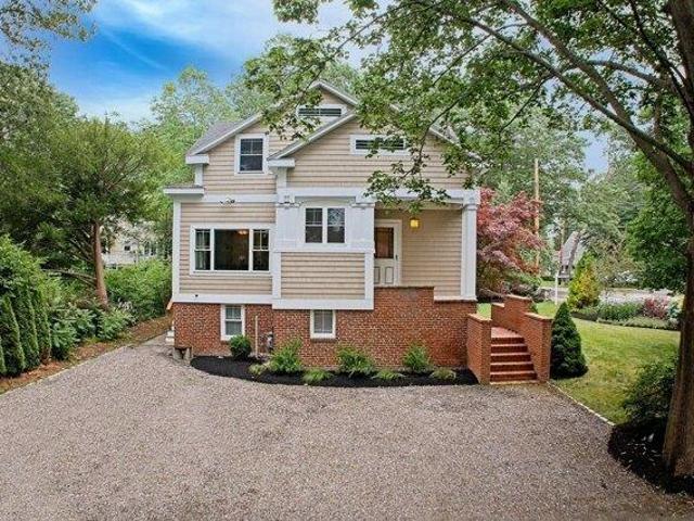 House for sale in Cape Elizabeth, Maine