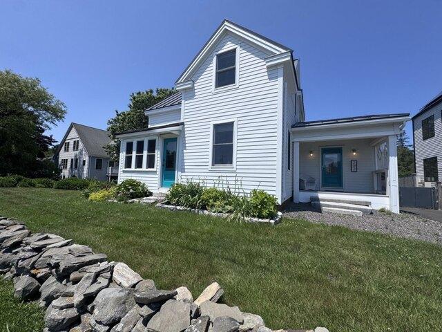 House for sale in Cape Elizabeth, Maine