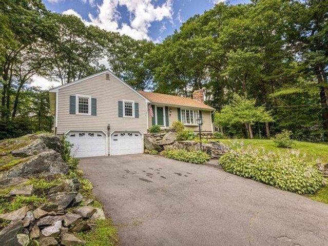 House for sale in Cape Elizabeth, Maine