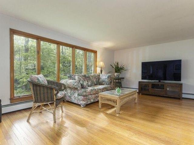 House for sale in Cape Elizabeth, Maine