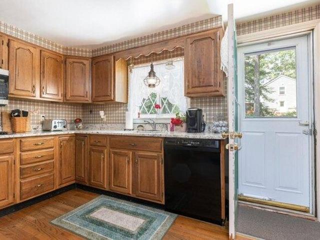 House for sale in Cape Elizabeth, Maine