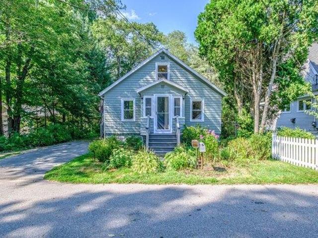 House for sale in Cape Elizabeth, Maine
