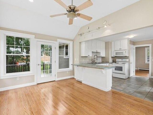 House for sale in Elizabeth Park, Cape Elizabeth