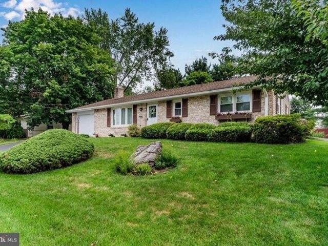 House for sale in Cumberland, Pennsylvania