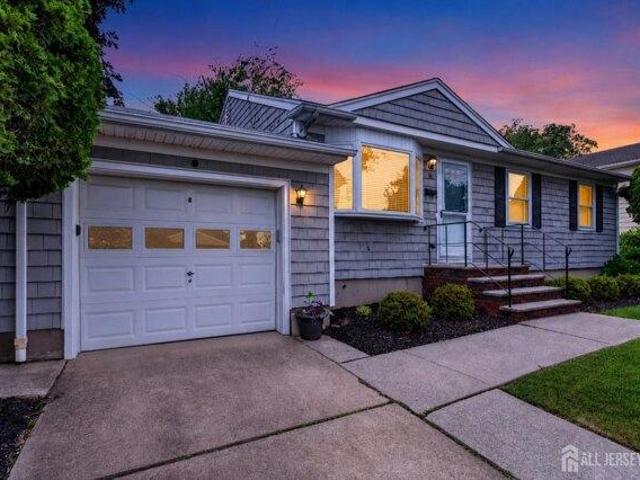 House for sale in Carteret, New Jersey