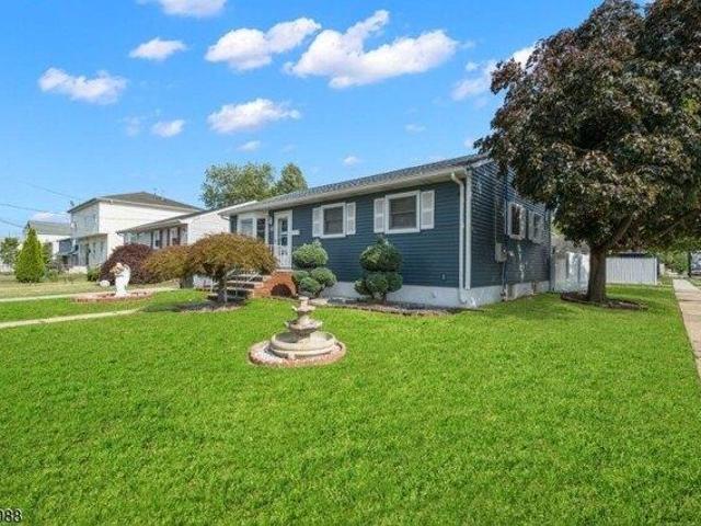 House for sale in Carteret, New Jersey