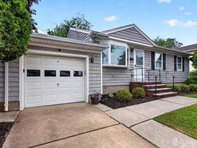 House for sale in Carteret, New Jersey