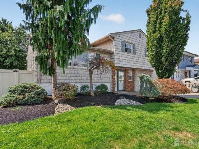 House for sale in Carteret, New Jersey