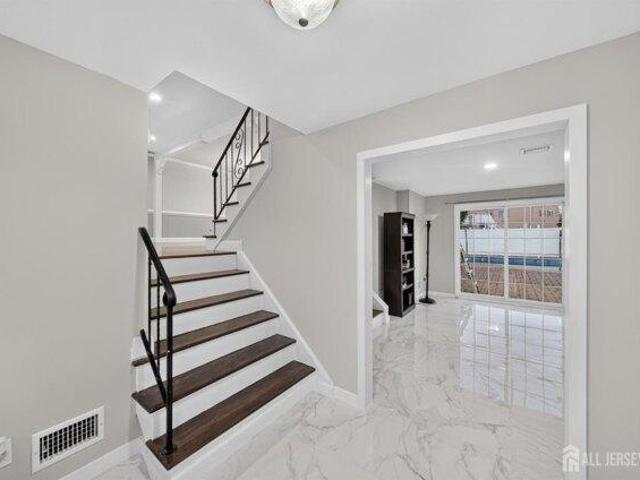 House for sale in West Carteret, Carteret