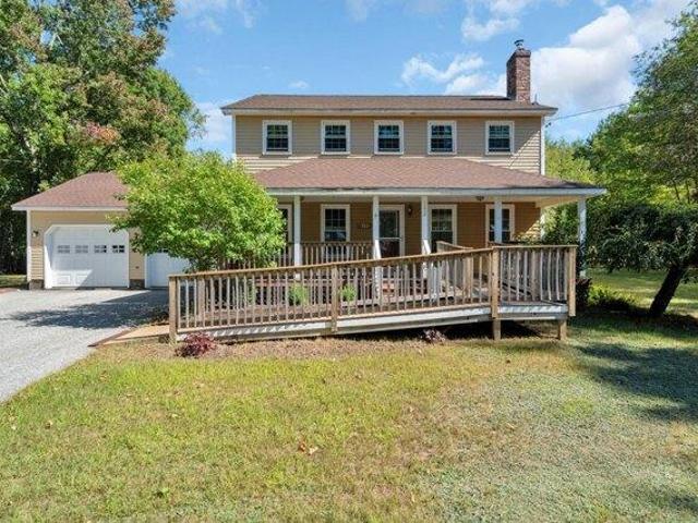 House for sale in Casco Village, Casco