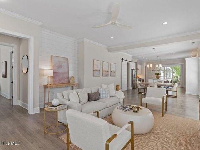 House for sale in Castle Hayne, North Carolina