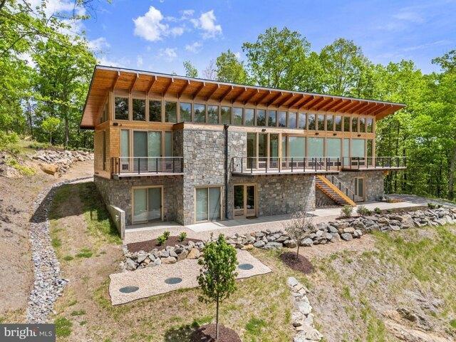 House for sale in Virginia