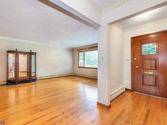 House for sale in Cedar Grove, New Jersey