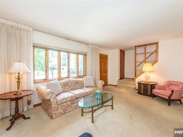 House for sale in Cedar Grove, New Jersey