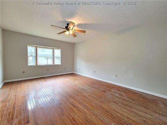 House for sale in Cedar Grove, West Virginia