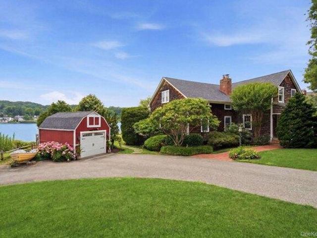 House for sale in Huntington, New York